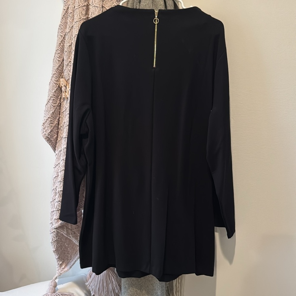 Black Long Sleeve Top - Picture 3 of 3